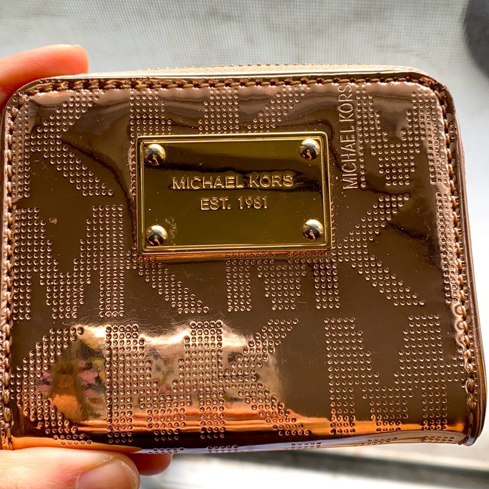 Small Michael Kors wallet